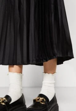 Yasceline Midi Skirt - Plooirok - Black -Yas edbed639334342bbb3e381dc64b6bddf