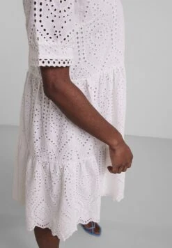 Yasholi Dress - Jurk - Star White -Yas edcebd0683fc4687b708961e2bc4679d