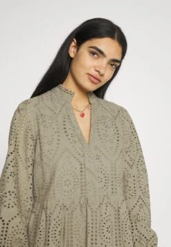 Yasholi Noos - Jurk - Vetiver -Yas ee292fd2023d4484aba3c8d638ba860f