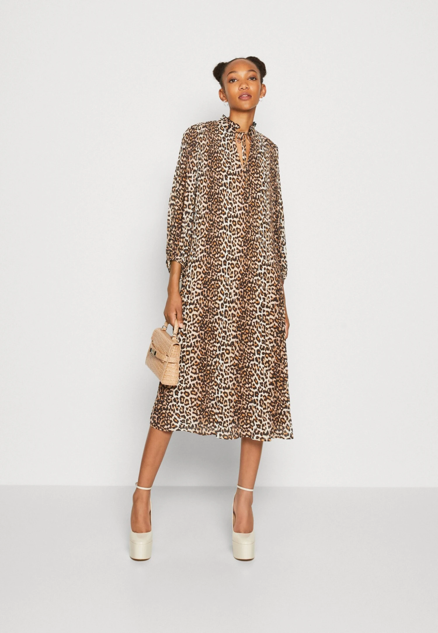 Yasblue Midi Dress - Jurk - Mehrfarbig 4 Yasblue Midi Dress - Jurk - Mehrfarbig - Afbeelding 2