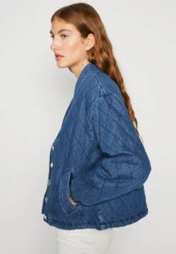 Yasdeloda Quilted Jacket - Bomberjacks - Medium Blue Denim -Yas f4485782ff6f4e68b720752d26c0833c