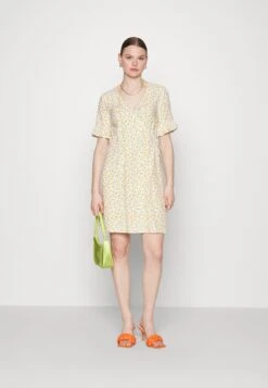 Yasselma Wrap Dress - Jurk - Eggnog/Yellow -Yas f49beb35b94549128d4b131f7b105daf