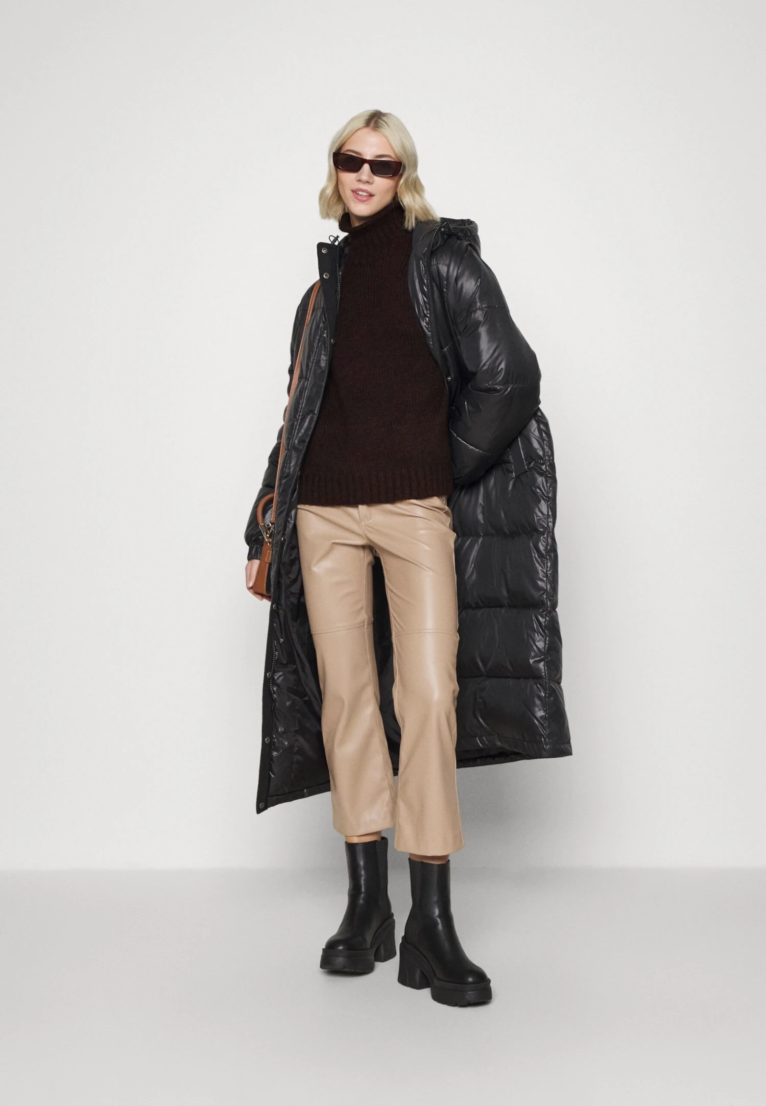 Yassiera Highneck Pullover - Trui - Seal Brown 4 Yassiera Highneck Pullover - Trui - Seal Brown - Afbeelding 2