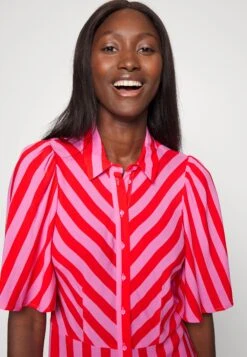 Yassavanna Shirt Dress- Blousejurk - Cyclamen Bittersweet -Yas ff8901d017ba4bd8b52fd2b494c86d35
